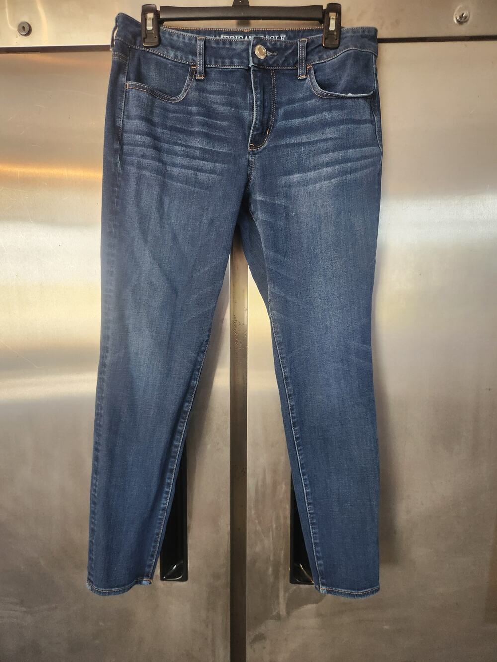 American Eagle Super Stretch X4 Skinny Jeans Size 12 | Medium Wash